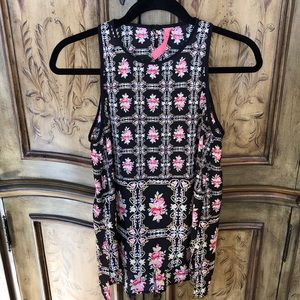 Eight Sixty tunic blouse